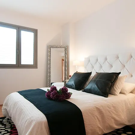Livingstone Apartment