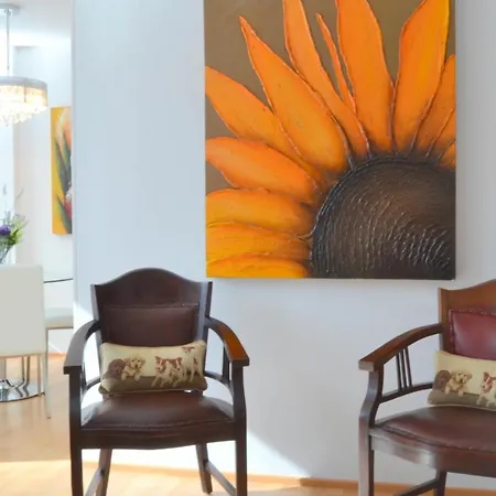 Livingstone Apartment